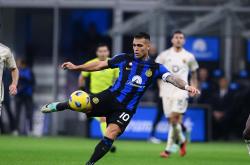 国际米兰客场击败乌迪内斯，保持赛季不败