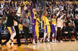 快船击败湖人，取得重要胜利