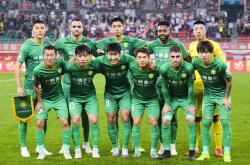 深圳队成为本场最大亮点，亚冠瞬间破防，失误