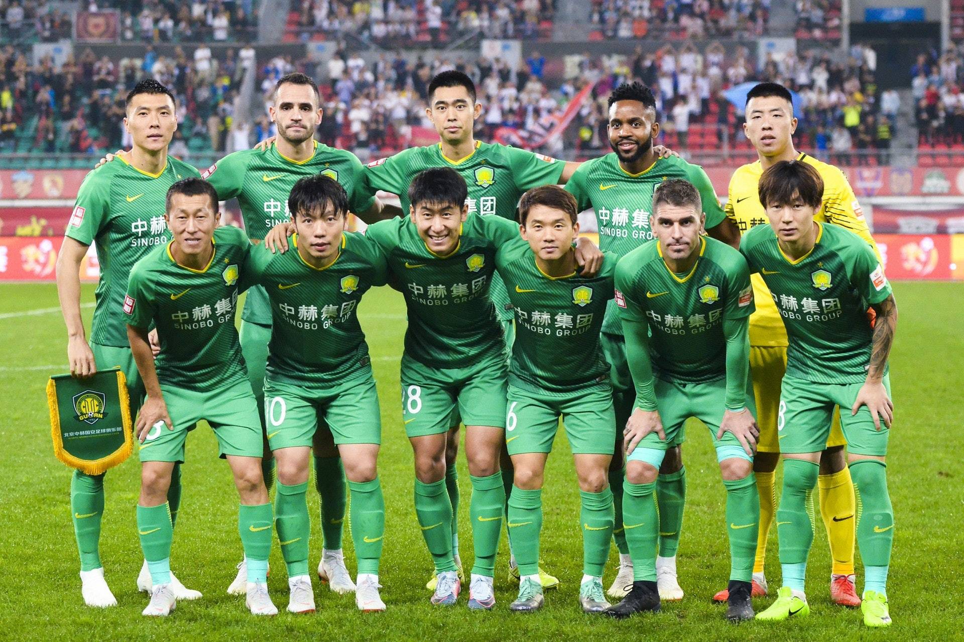 深圳队成为本场最大亮点，亚冠瞬间破防，失误