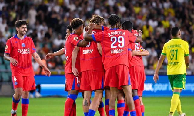 球队铁桶防守,零封对手零破门 球队铁桶防守,零封对手零破门