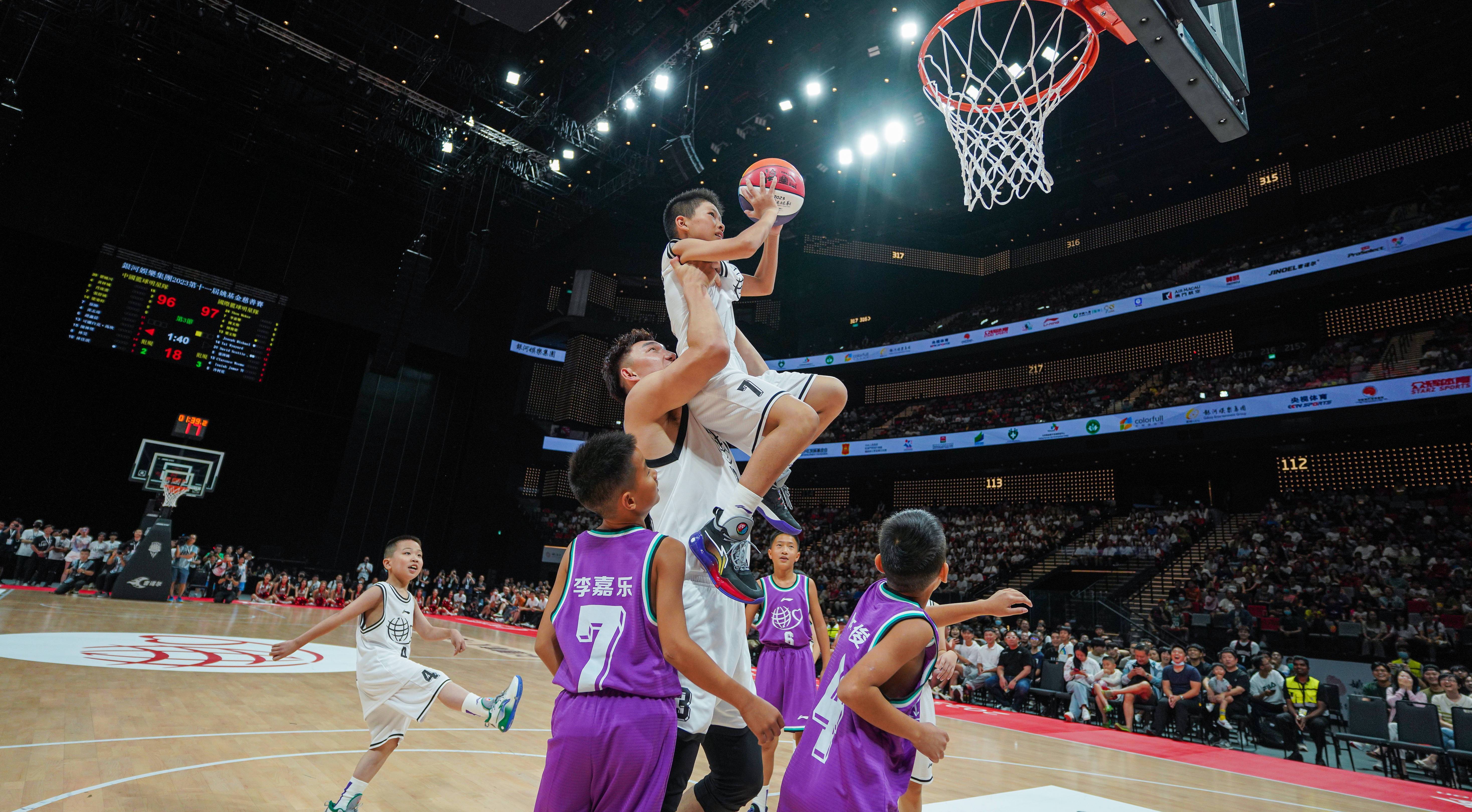 篮球职业聚焦赛事精彩瞬间,球员实力强劲的简单介绍 篮球职业聚焦赛事精彩瞬间,球员实力强劲的简单介绍