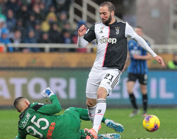 斯洛文尼亚联手发挥优势穿插操作压制对手的简单介绍